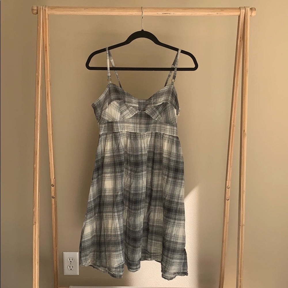 Converse Adjustable Strap Side Zip Dress Size M